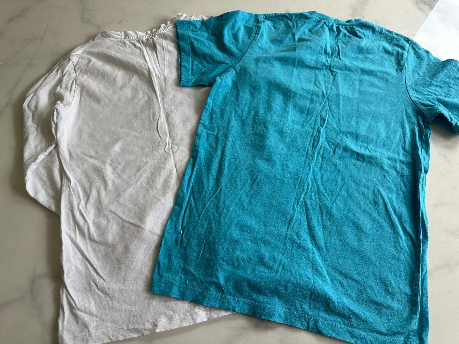 Camicie, T-shirt & Polo: 2 T-Shirts Set Gr 146-152 – Usato da Lausen venduto da Swissart123 2