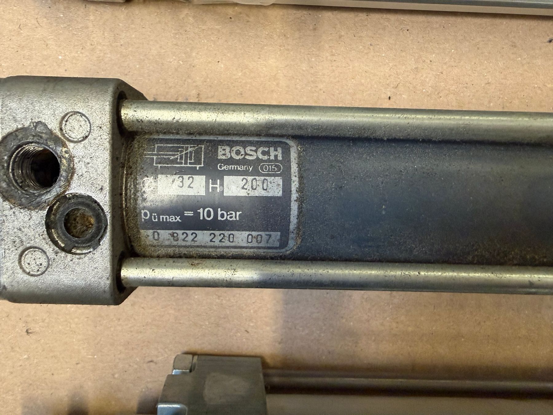 Sonstige Elektronik: Div. Pneumatikzylinder – Gebraucht aus Basel von Mirko00 2