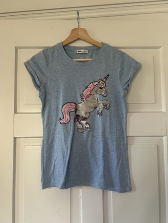 Einhorn T-Shirt mit Pailletten zum umdrehen Grösse  XS 