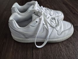 DAMEN NIKE SNEAKERS GR 39