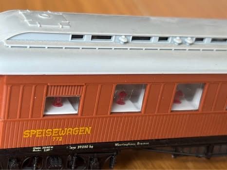 Trains électriques: Wagon restaurant sans marque  – D'occasion à Orbe par car_8grw 4