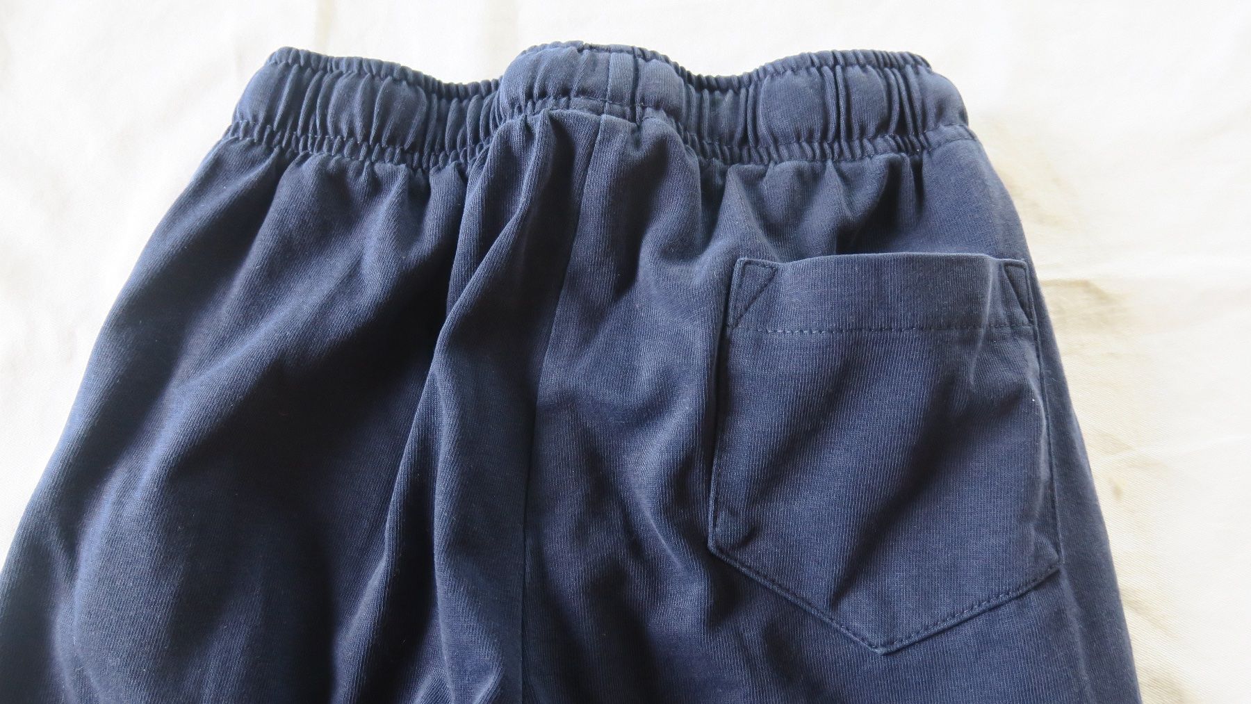 Pantalons: Kinderhose Gr. 128 – D'occasion à Davos Platz par Infinity795 3