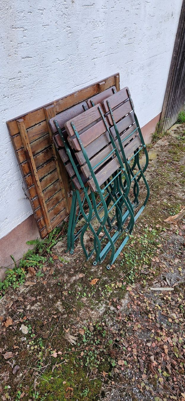 Set di tavolo e panche: Gartentisch mit 4 Gartenstühlen – Usato da Sulgen venduto da sim_bqw6 3
