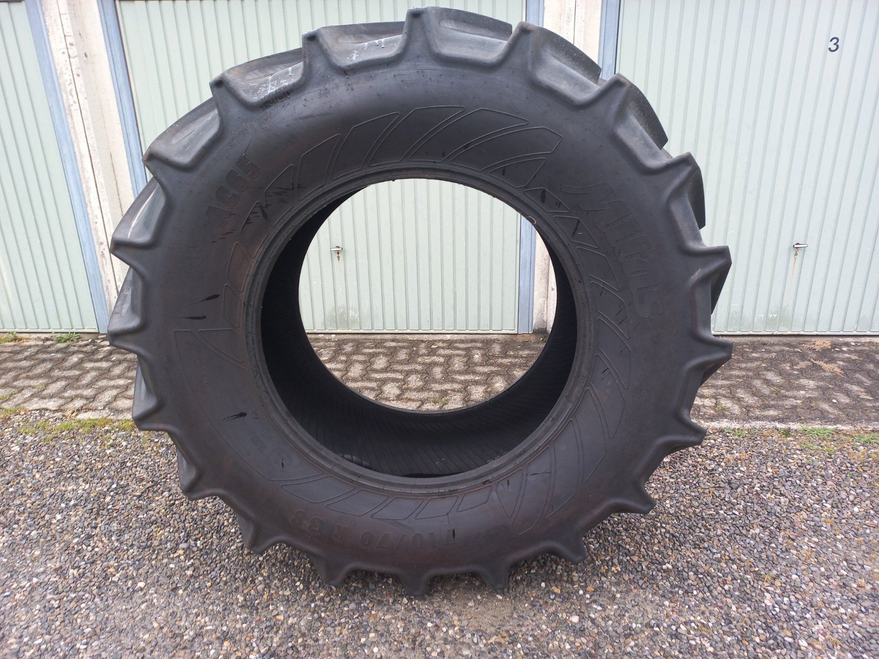 Pneumatici & Ruote complete: 1 Pneu Mitas 710/70 R38 – Usato da Buttwil venduto da obelix-idefix