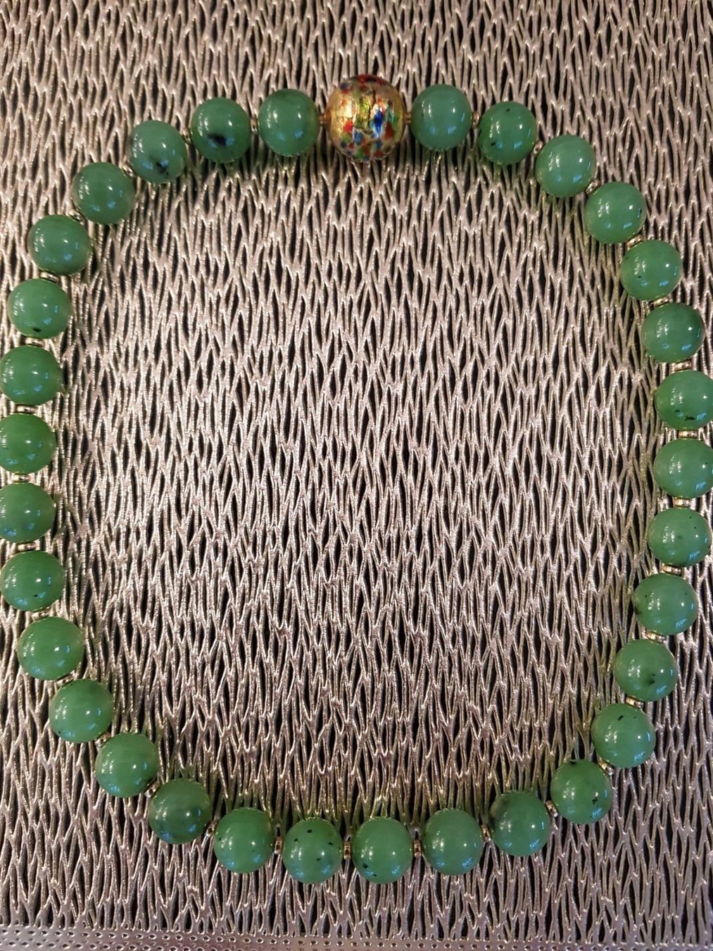 Ketten: Echtes Jadecollier mit Gold, Schätzung Fr. 1 150.-- – Gebraucht aus Oberwil BL von Spartaner01