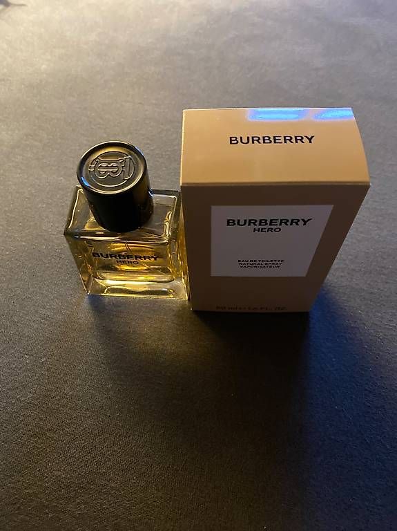 Burberry Profumi & Eau de Toilette: Parfum Burberry Hero – Nuovo (secondo la descrizione) da Lausanne venduto da emi_jkt9 2
