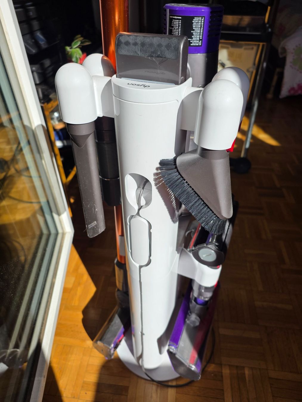 Dyson Staubsauger & Zubehör: Aspirateur Dyson kit complet – Gebraucht aus Genève von nat_xxb5 2