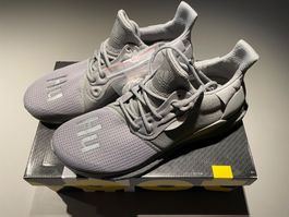 Adidas x Pharrell Williams Neu mit OVP