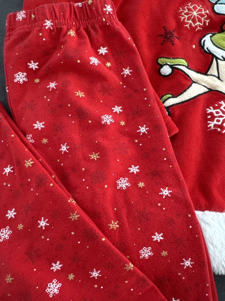 Pyjamas & Ähnliches: Pyjama Set 140cm – Gebraucht aus Einsiedeln von Cla_9z66 2