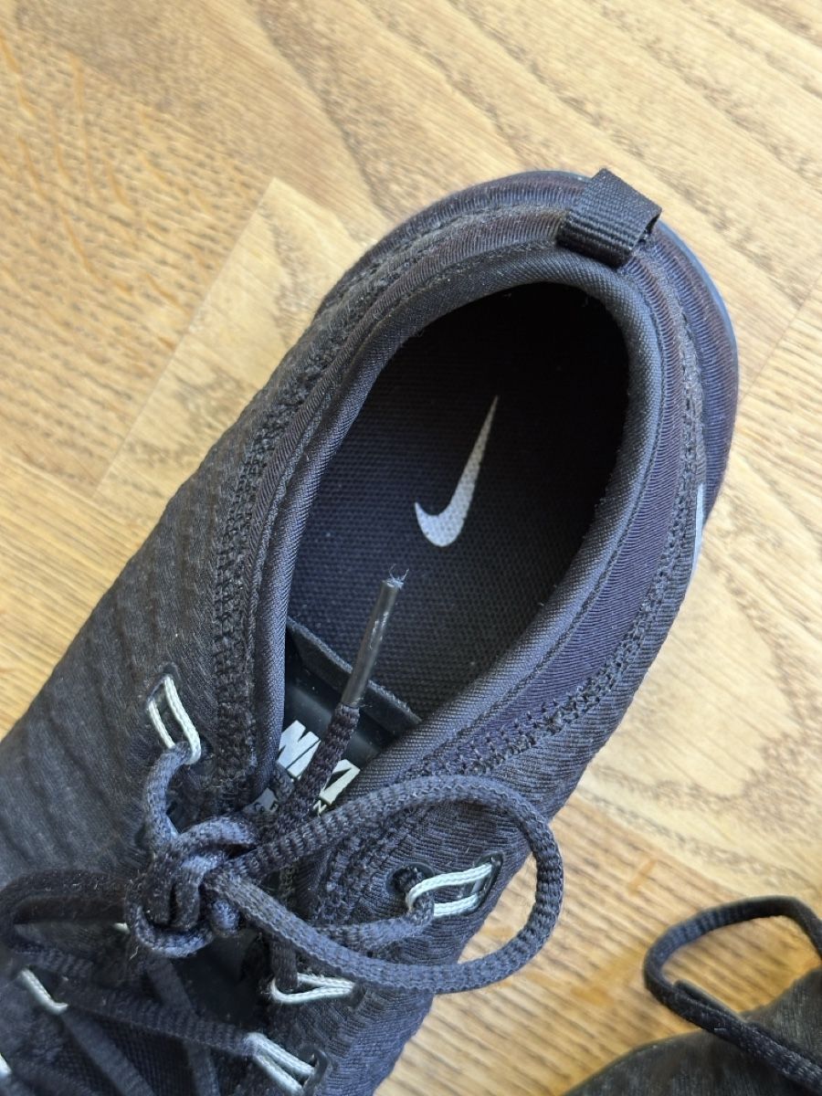 Nike Scarpe da uomo: Nike Barefoot Trainingsschuh,Grösse 41,schwarz – Usato da Basel venduto da FatmaCan52 5