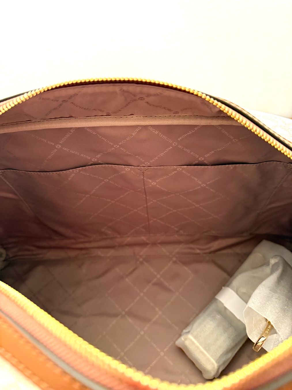 Michael Kors Borse da donna: Michael Kors Weekender vanilla – Nuovo e nell'imballaggio originale da Wiedlisbach venduto da Sistershop 7