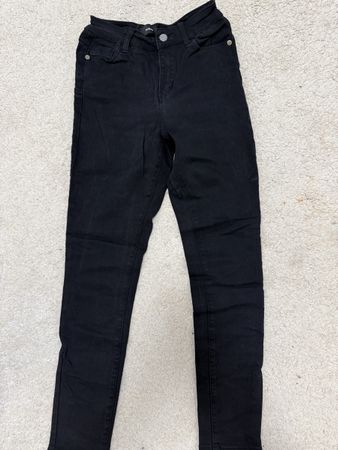 Schwarze Jeans 