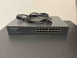 TP-Link TL-SF1016DS 16-Port Switch 10/100Mbps