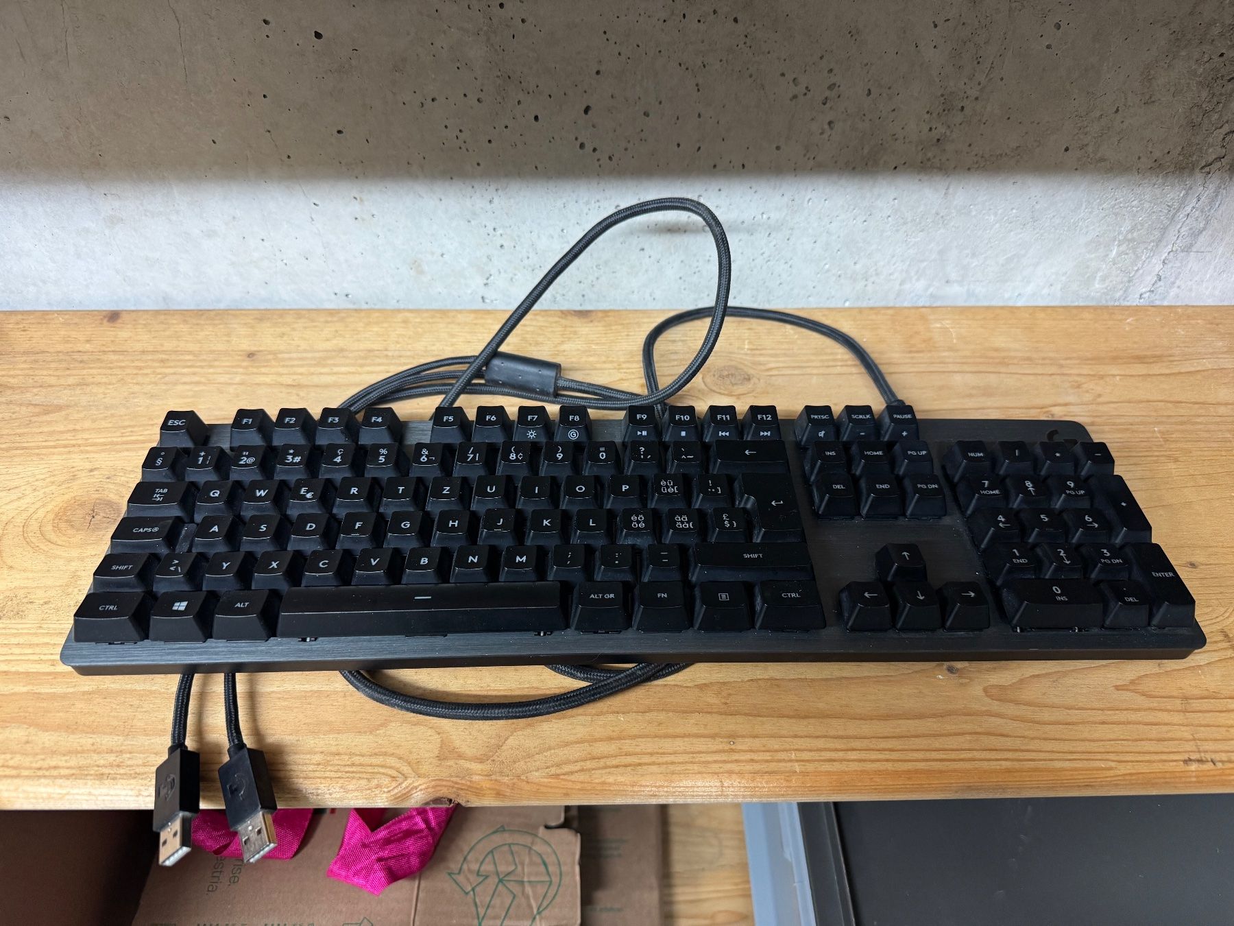 Logitech Tastiere: Clavier gaming logitech – Usato da Forel (Lavaux) venduto da Hydro289 1