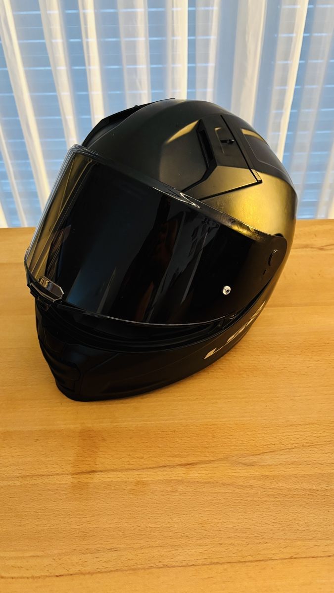 Casques & visières: Motorradhelm – D'occasion à Steffisburg par Artegna 1
