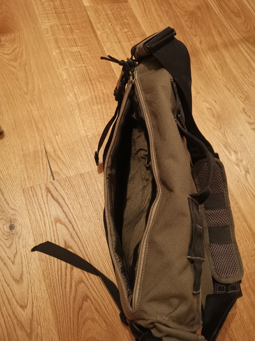 Borse: 5.11 Massanger Bag – Nuovo (secondo la descrizione) da Oberdorf NW venduto da Airhead 2