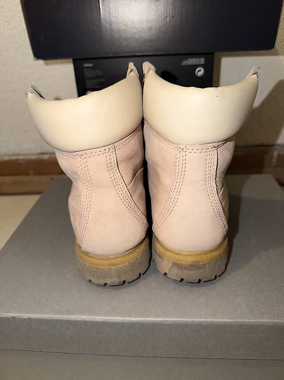 Scarpe da donna: Timberland Boots Rosa/White – Usato da Erlinsbach SO venduto da VWV1 1