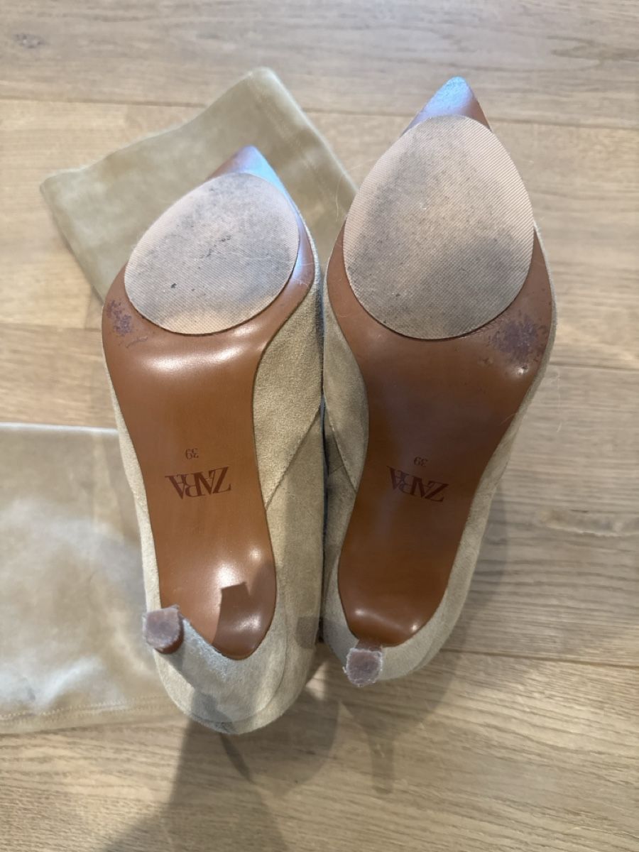 Zara Chaussures femmes: zara Stiefel – D'occasion à Wettswil par lalinda85 2