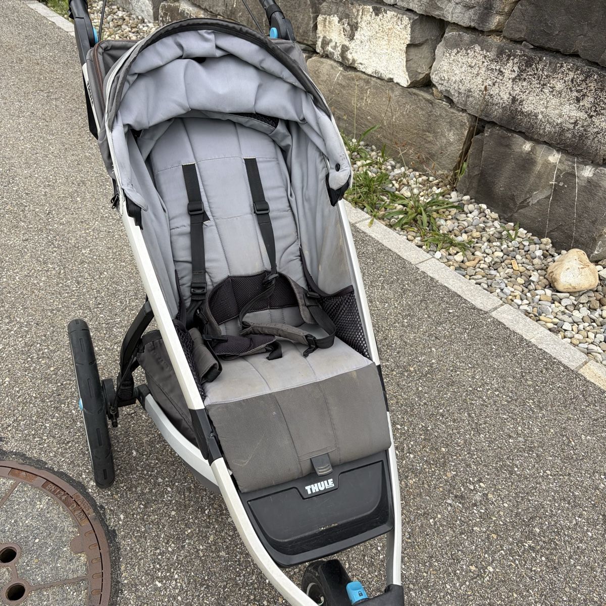 Thule Carrozzine: Thule Urban Glide 2 Dark Shadow  – Usato da Lotzwil venduto da Reismehl 1