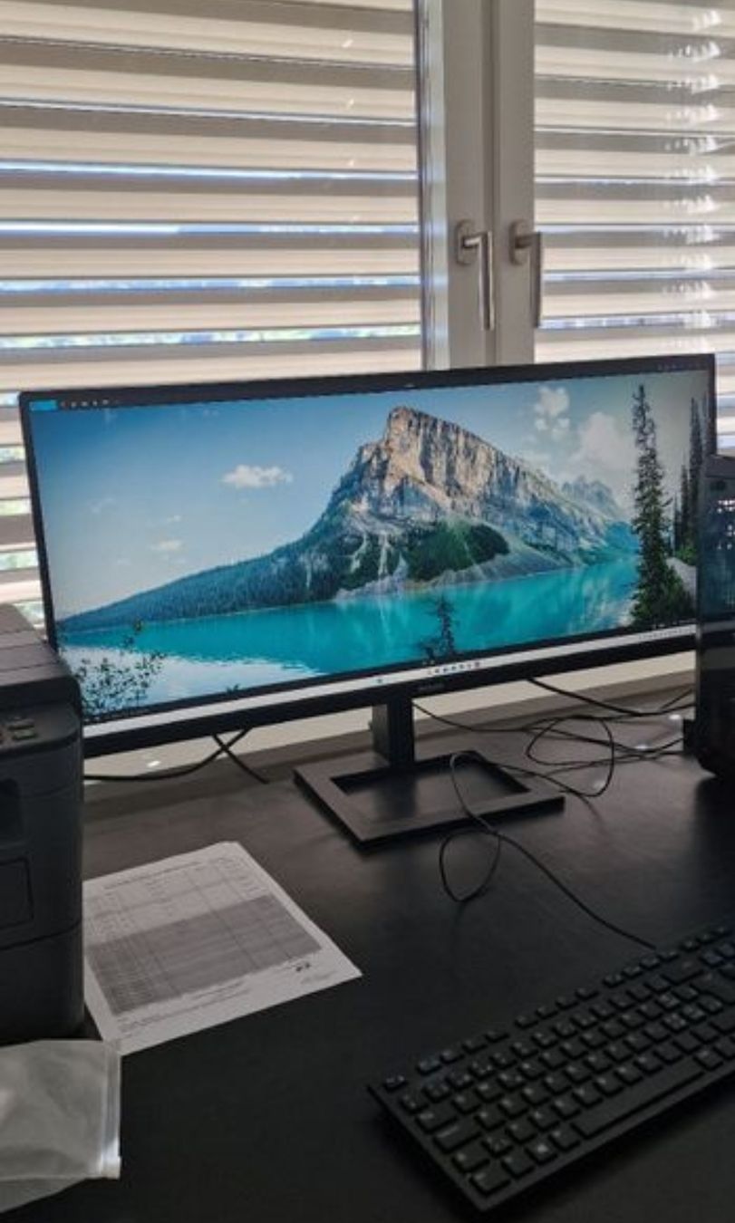 Philips Monitor: Philips Gaming Monitor – Usato da Zürich venduto da Abrar123 1