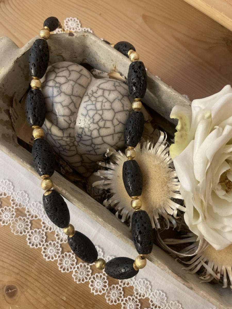Catenine: Collier Lava mit Golddecor – Nuovo e nell'imballaggio originale da Rueun venduto da Alegra787