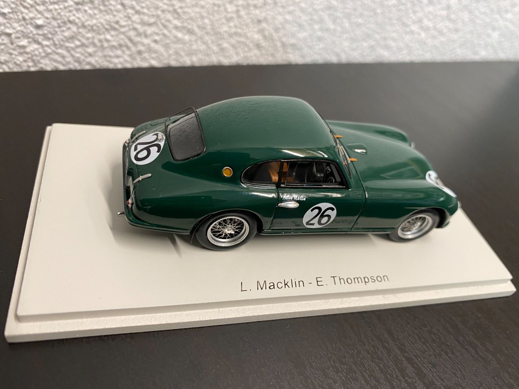 Spark Modellini d'auto: Aston Martin DB2 - 1951 - Spark 1:43 – Nuovo e nell'imballaggio originale da Niederhasli venduto da Yotanke50 2