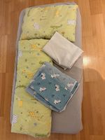 Babymatratze und Bettwäsche
