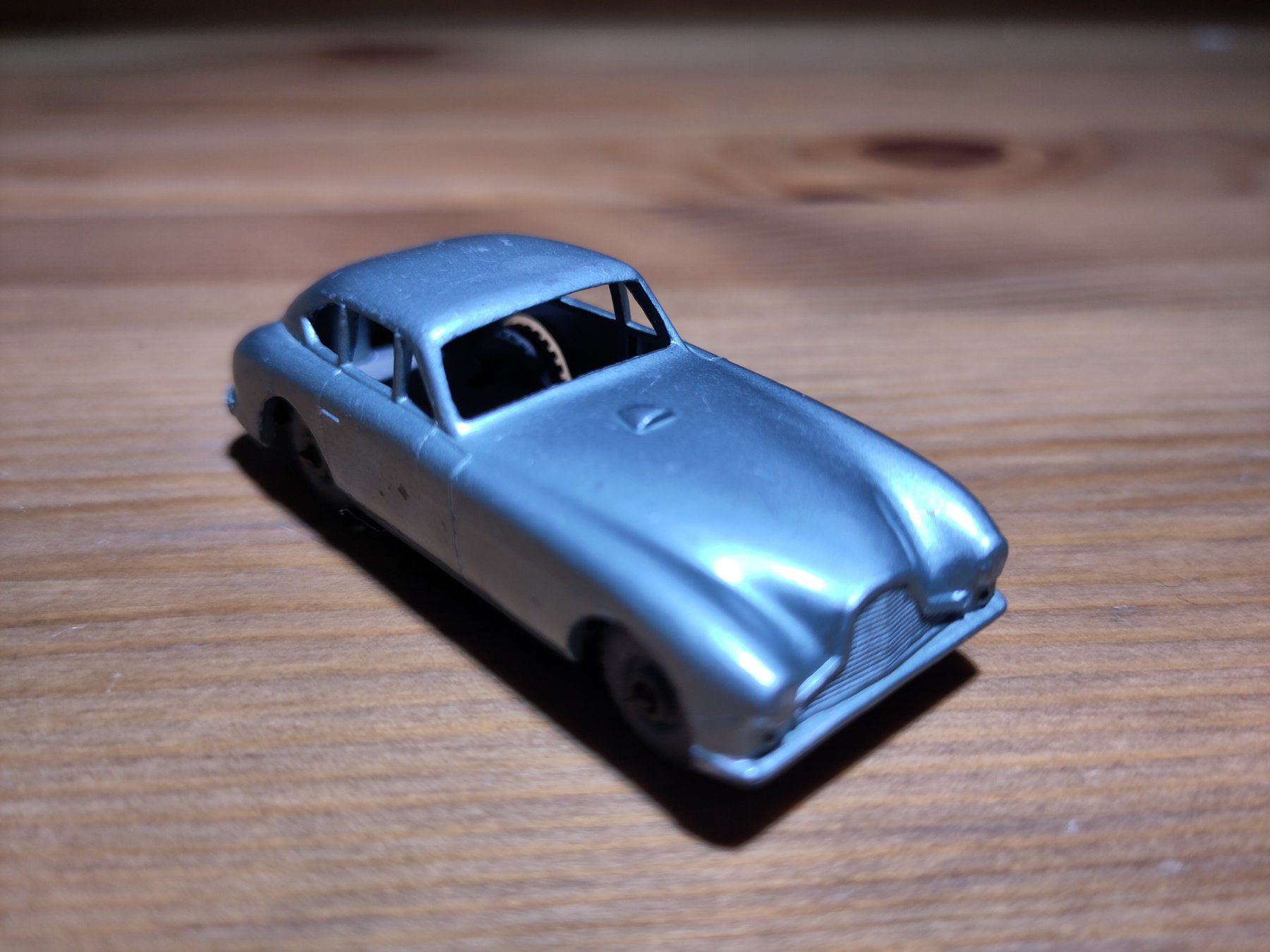Lesney Modellini d'auto: Modellauto Lesney Aston Martin – Usato da Bülach venduto da Tiefschlaflos