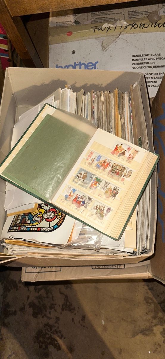 Tous les timbres: Briefmarken Box – Neuf (Voir description) à Zürich par Nojemu
