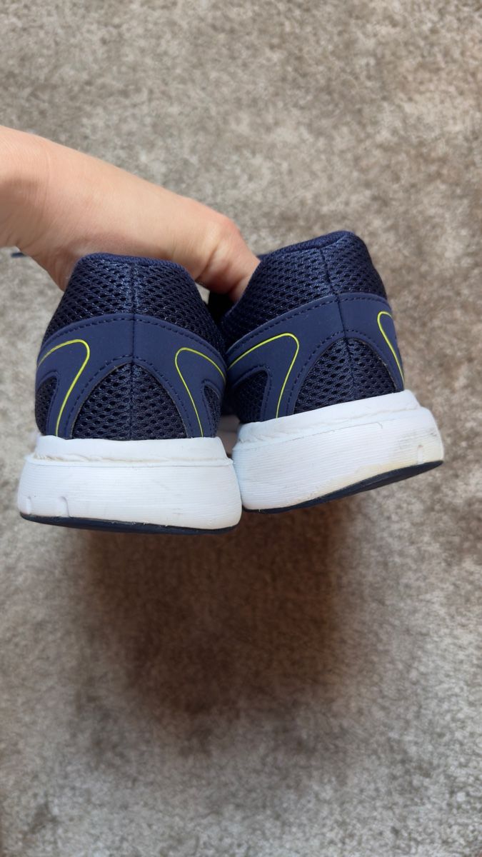 Adidas Herrenschuhe: Adidas baskets homme taille 42 bleu – Gebraucht aus Vuippens von Anna_as 2