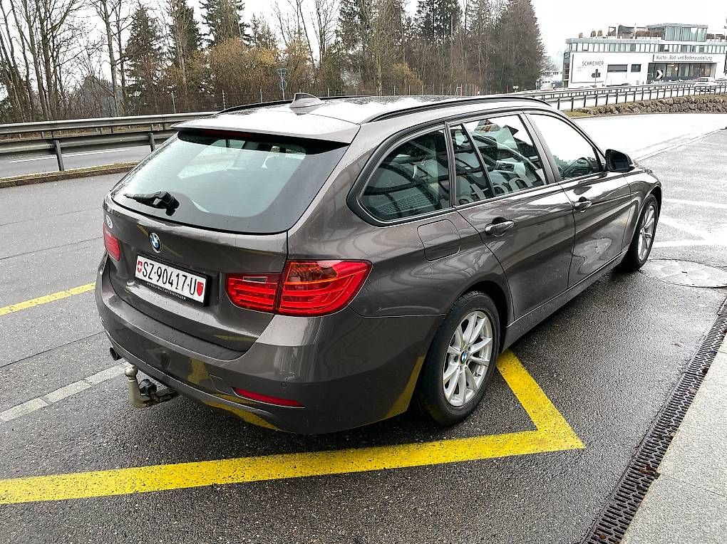 BMW Autos: BMW 320d Touring – D'occasion à Schindellegi par GlobalCarTrading_AG 5