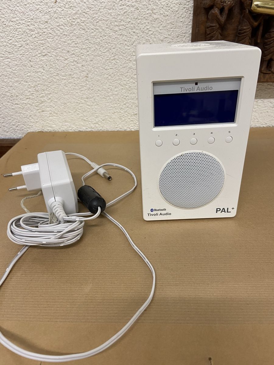 Radio: Tivoli Audio PAL+ Bluetooth Radio – Usato da Dietikon venduto da brocki-eyra