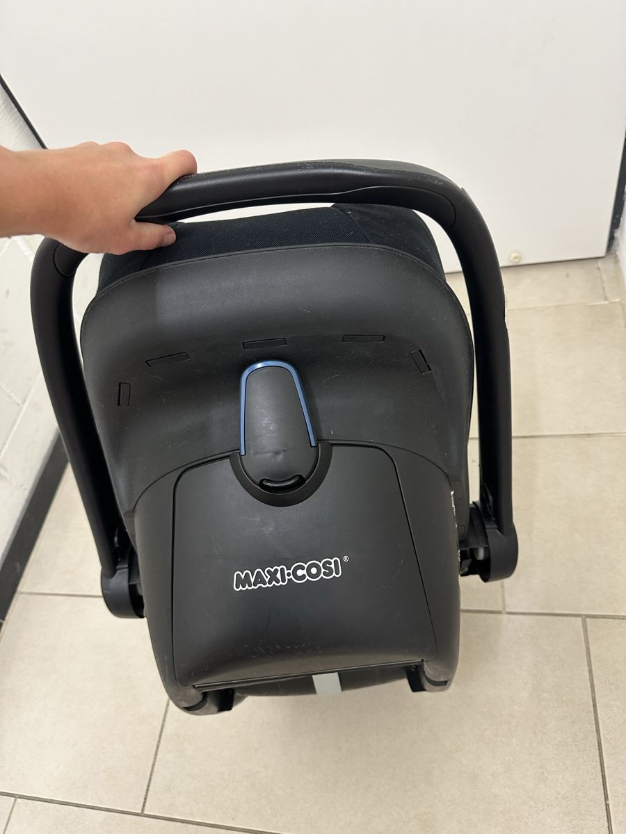 Maxi-Cosi Seggiolini per auto: Maxi cosi Pebble Plus – Usato da Dietikon venduto da mike.thorton 1
