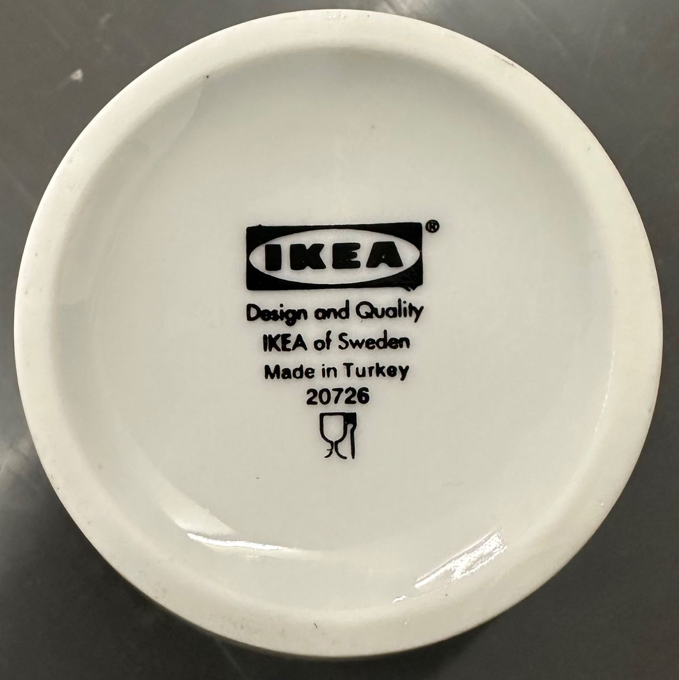 Schalen: 6 Apéroschalen weiss – Gebraucht aus Schlieren von MOMA-Swiss 2