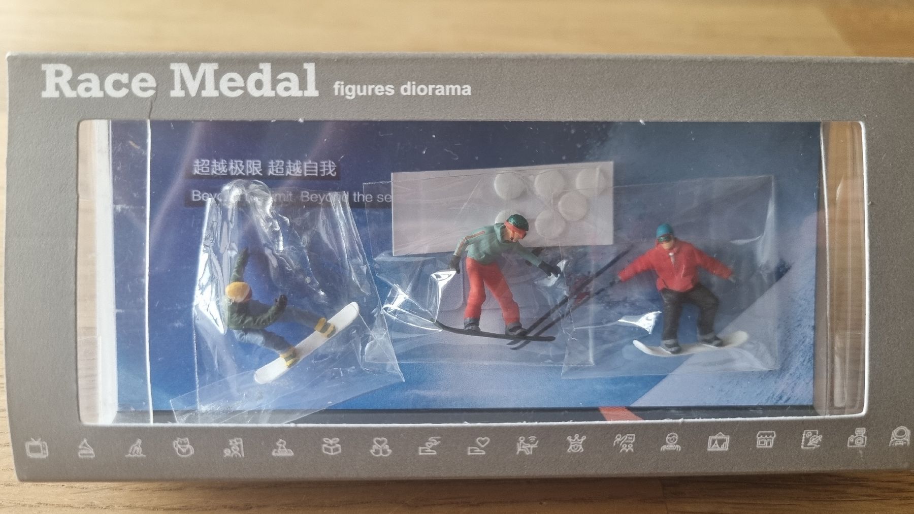 Statuette: Snowboarder Neu – Nuovo e nell'imballaggio originale da Diepflingen venduto da ska 2