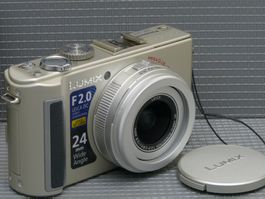Panasonic Lumix DMC-LX3 * digitale Kamera mit Leica Objektiv