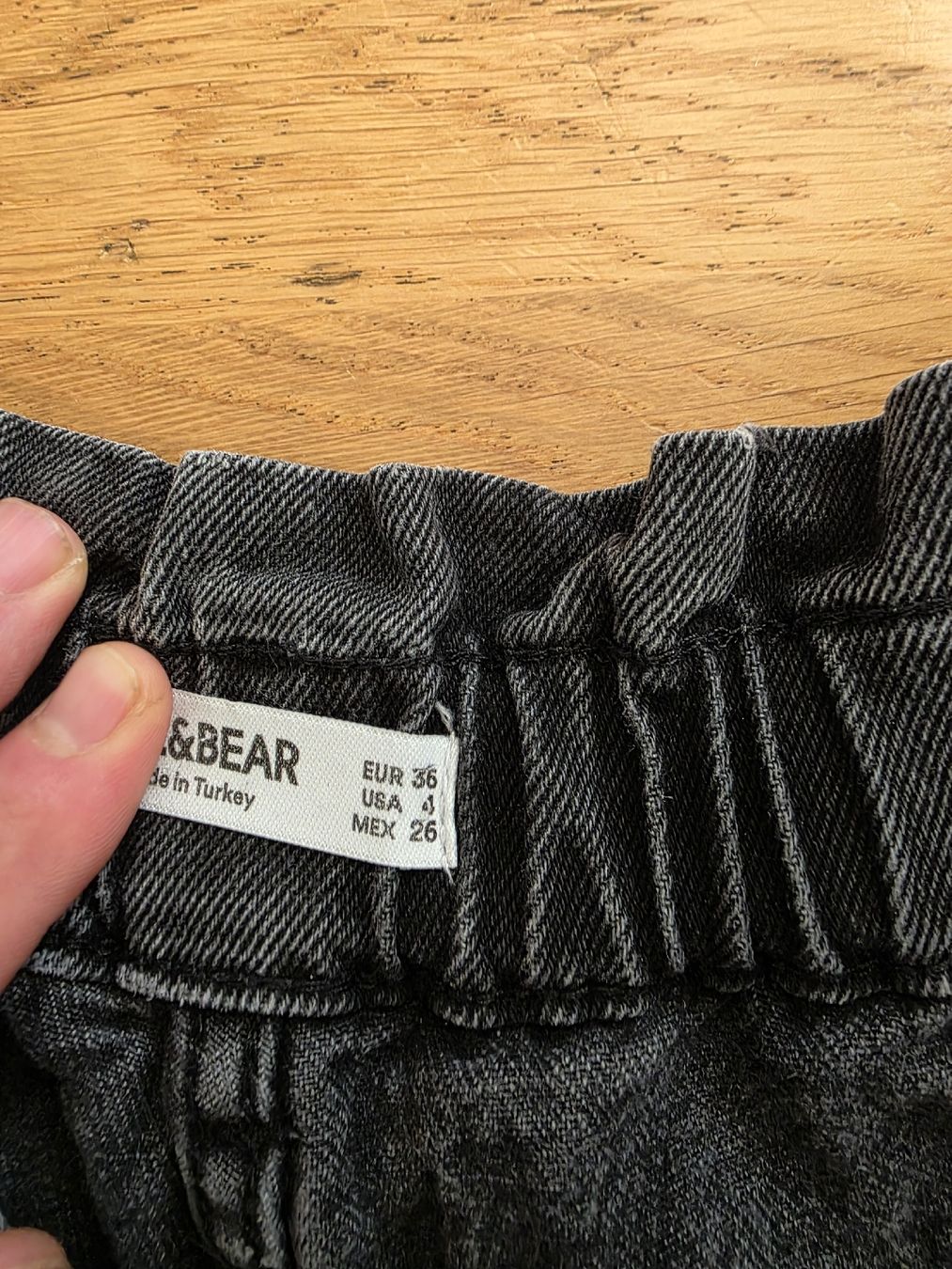 Pull&Bear Jeans: Jeans Pull&Bear grau Grösse 36 neuwertig – Usato da Lommiswil venduto da Christian.Laslo 1