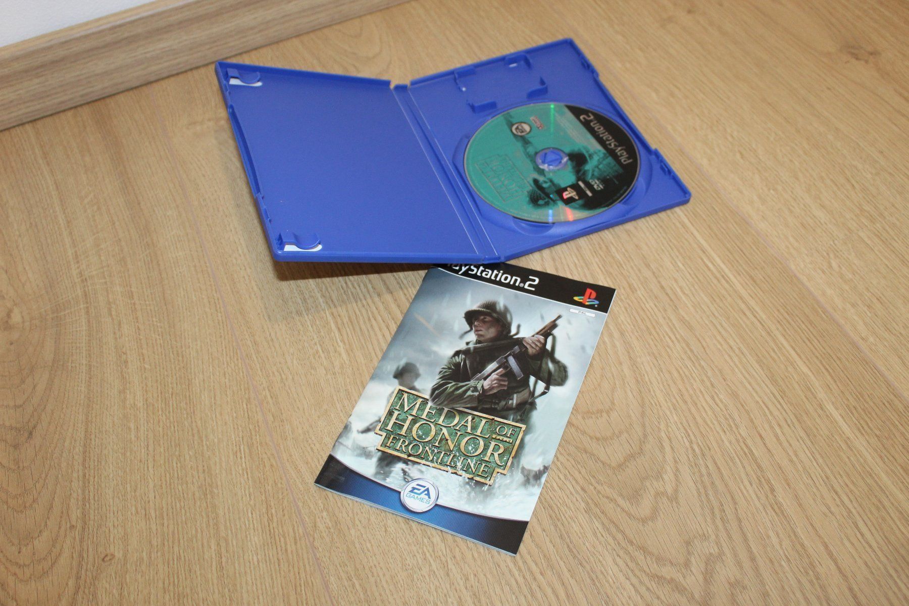Sony Jeux: PS2 - Medal of Honor Frontline – D'occasion à Winkel par Kade50 2