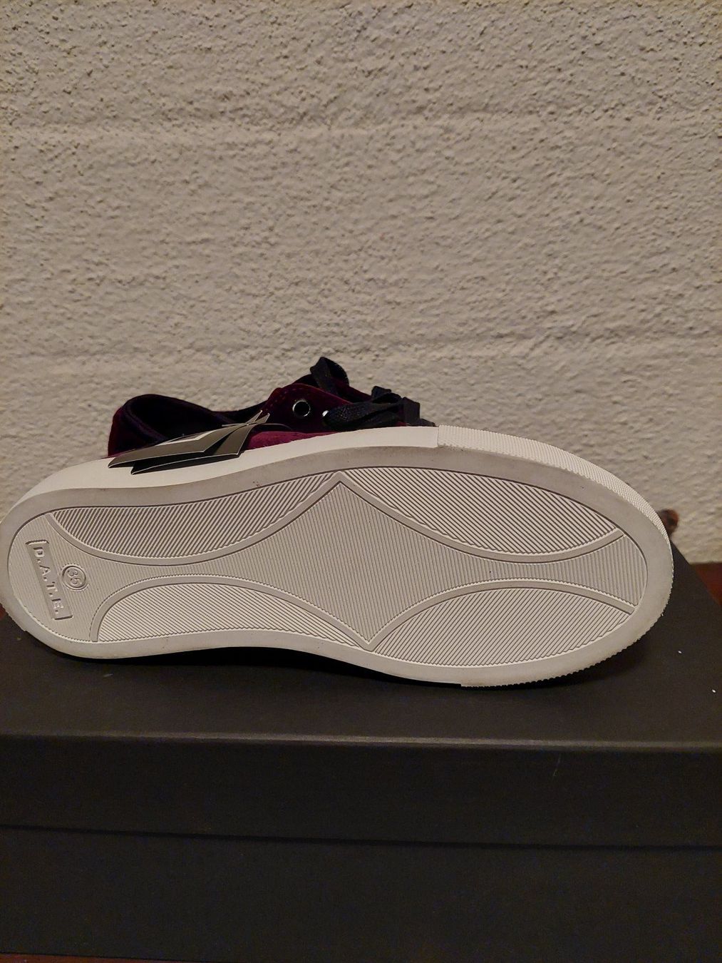 Scarpe da donna: D.A.T.E. - Ace Velvet Star prune 35 – Nuovo e nell'imballaggio originale da Besenbüren venduto da teluride89 3