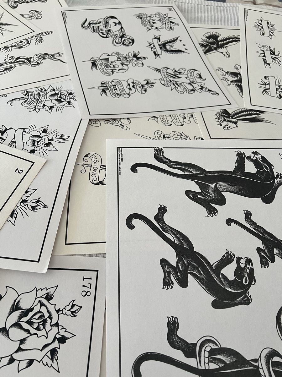Carte collezionabili: Tattoo Flash von Spaulding & Rogers  – Nuovo (secondo la descrizione) da Volketswil venduto da HunkyDory 2
