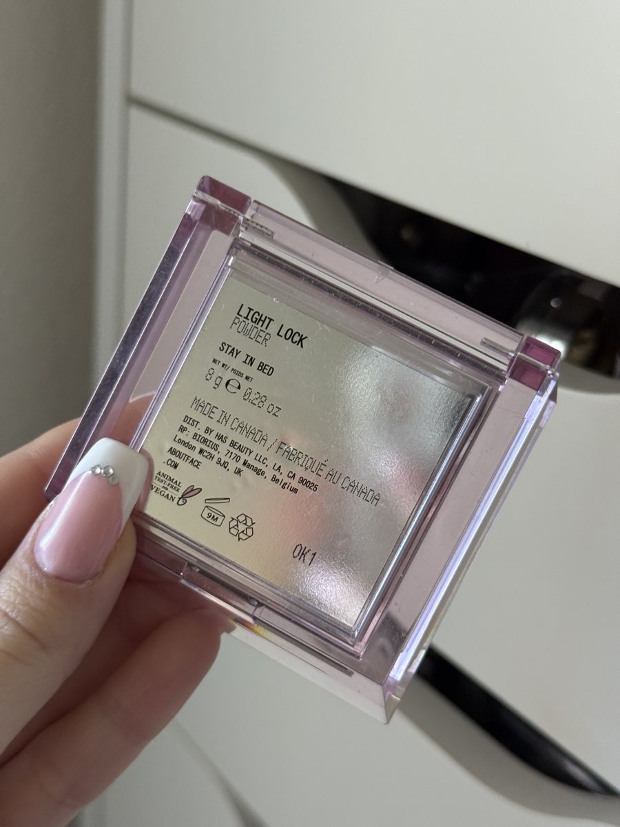 Make-up: Highlighter - About face – Usato da Chavannes-près-Renens venduto da elobrgs 2