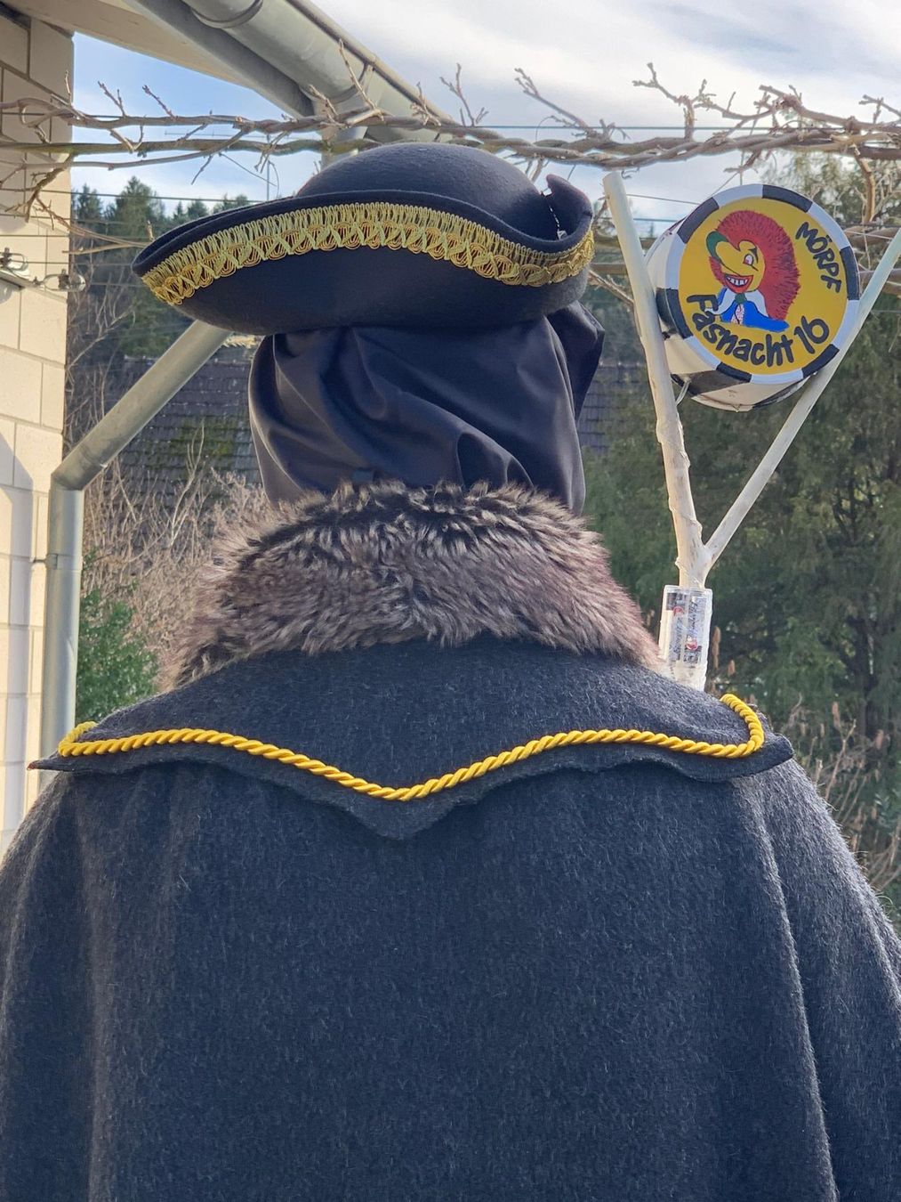 Costumes: Fasnachtskostüm "Nachtwächter" – D'occasion à Winterthur par kauftraum 1