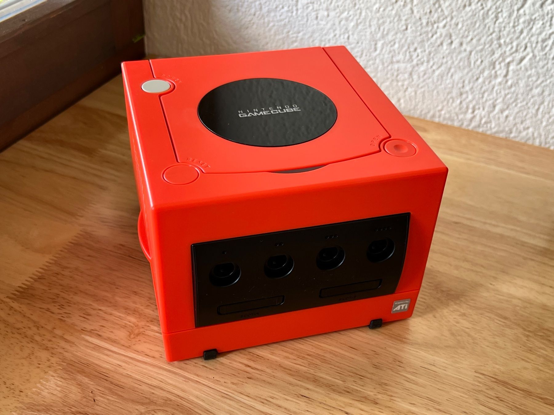 Nintendo Console: Nintendo Gamecube Custom Warm Red – Usato da Uttigen venduto da sonorsonic