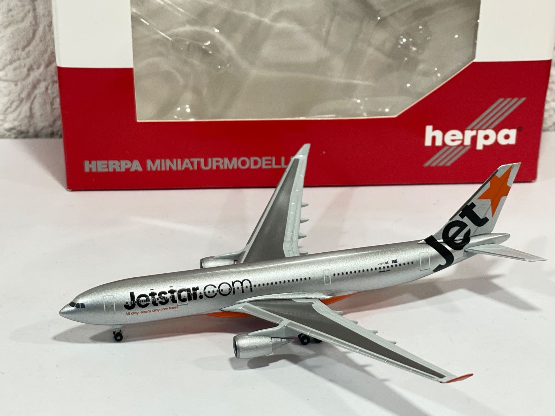 Herpa Wings 524278 Jetstar Airways Airbus A330-200 / 1:500 (Neu (gemäss ...