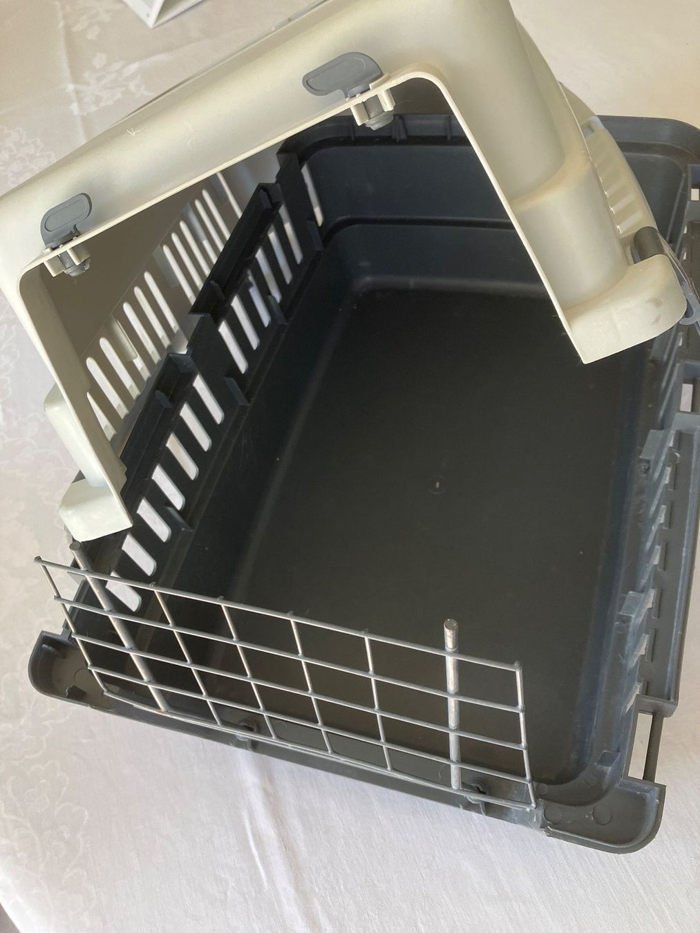 Cucce & Letti: Caisse de transport, panier et accessoires – Usato da Pully venduto da claddagh 1