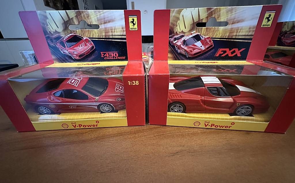 Modellini d'auto: Diverse Ferrari Modelle  – Usato da Aristau venduto da Devilgirl_1327 4