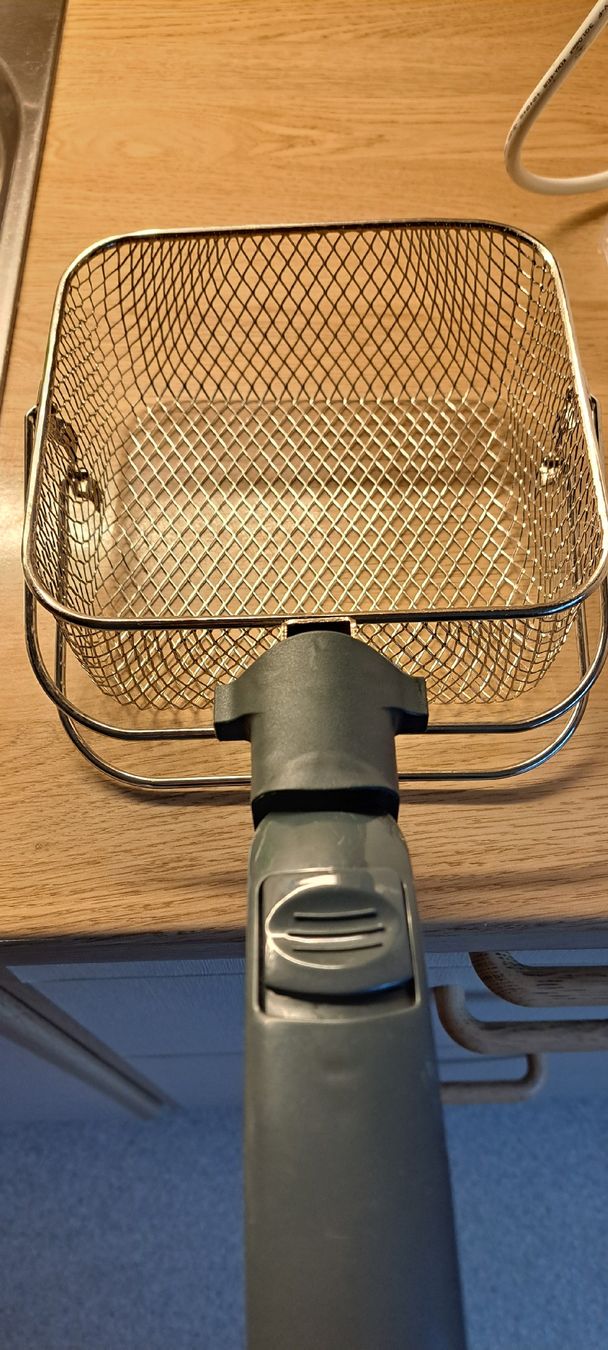 Primotecq Elettrodomestici da cucina: Fritteuse DF 2000 Primotecq – Usato da Zuerich venduto da Mocambo19 3