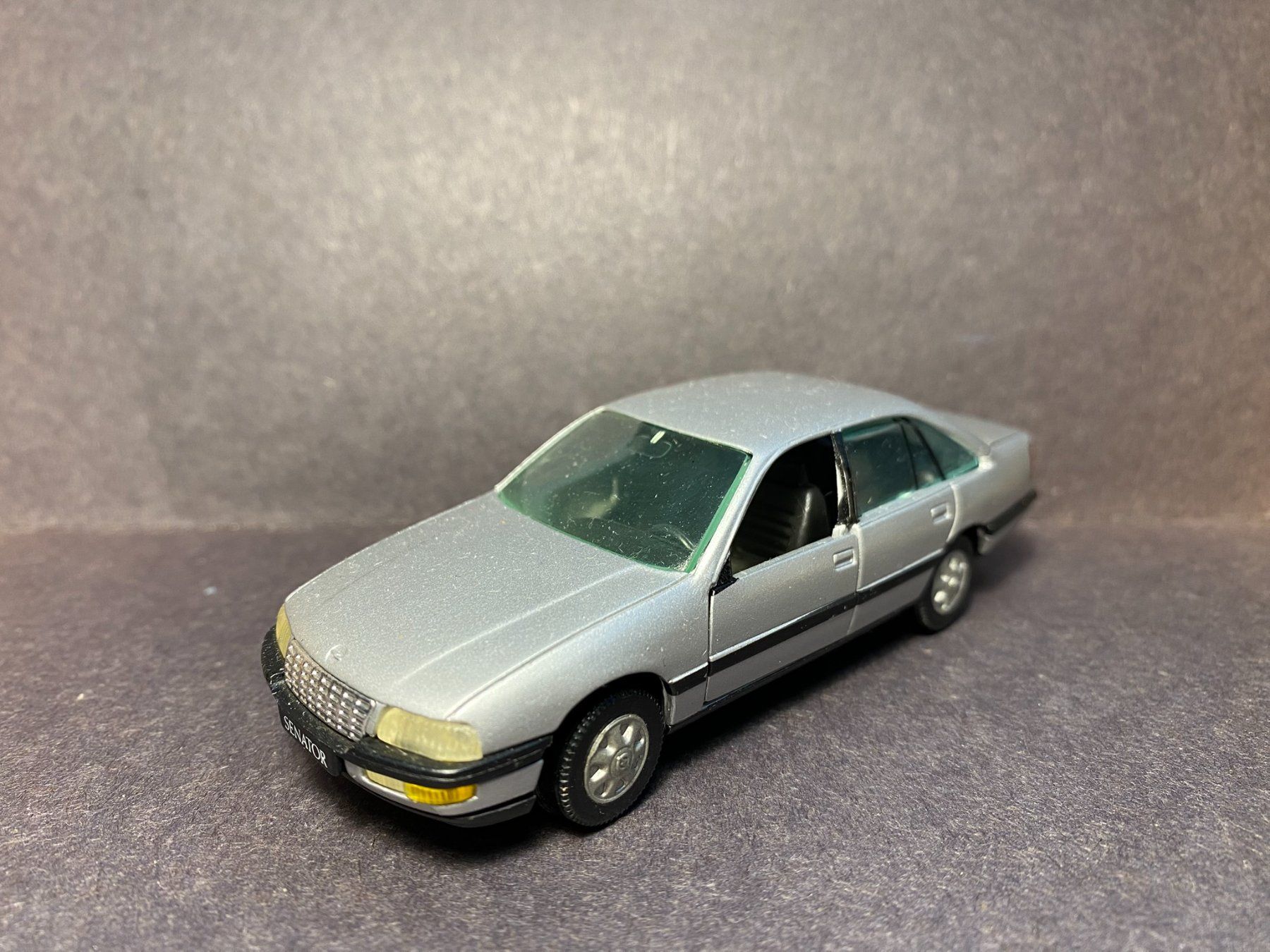 Gama Modellini d'auto: Opel Senator - GAMA 1:43 – Usato da Spiez venduto da Mlandcruiser 1