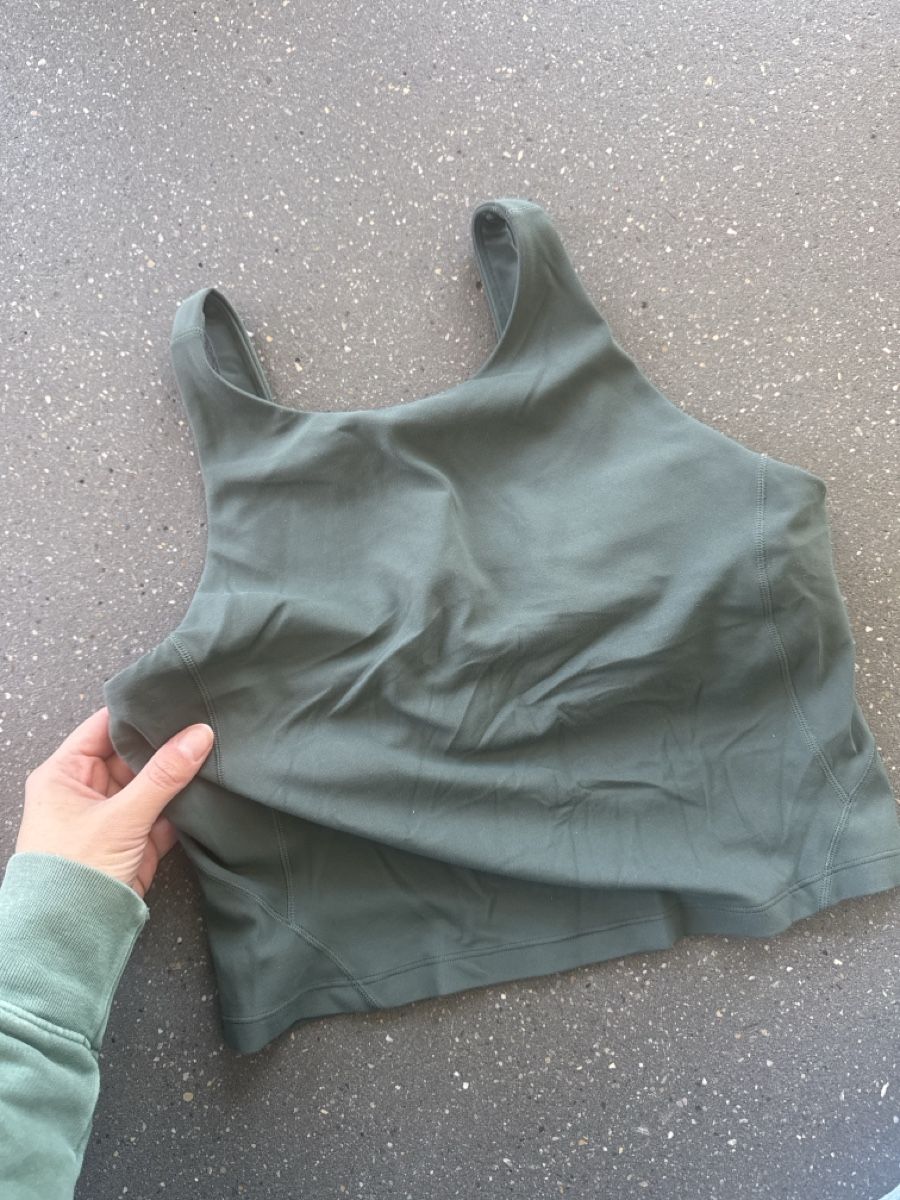 Lululemon Top: Lululemon olive top size M – Usato da Zürich venduto da ivn_pr75
