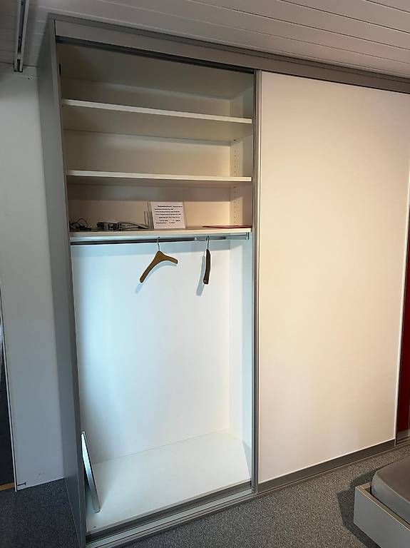 Armadi: Schiebetürschrank Eigenanfertigung – Nuovo e nell'imballaggio originale da Urtenen-Schönbühl venduto da wohnstudio_haller 1